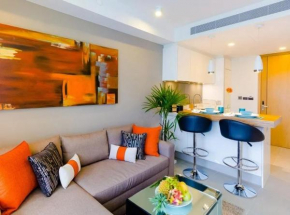 OceanStone 1-BR next building view